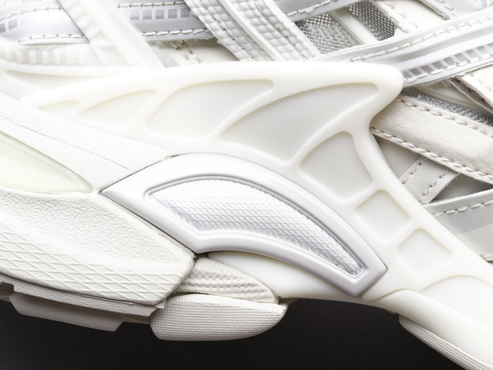 GLM - Bla Track Hollow White Sneaker