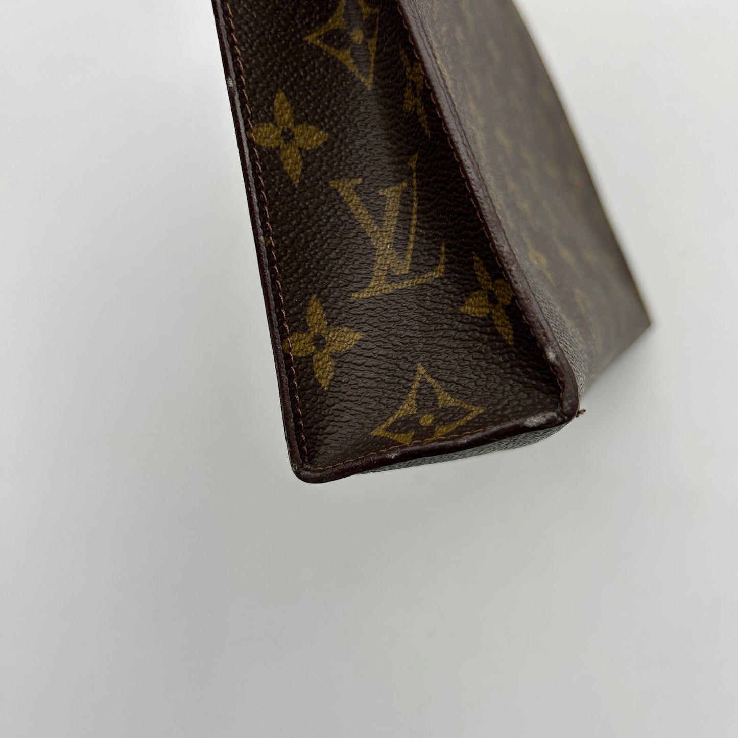 Louis Vuitton Monogram Pochette Toilette lv8820dr