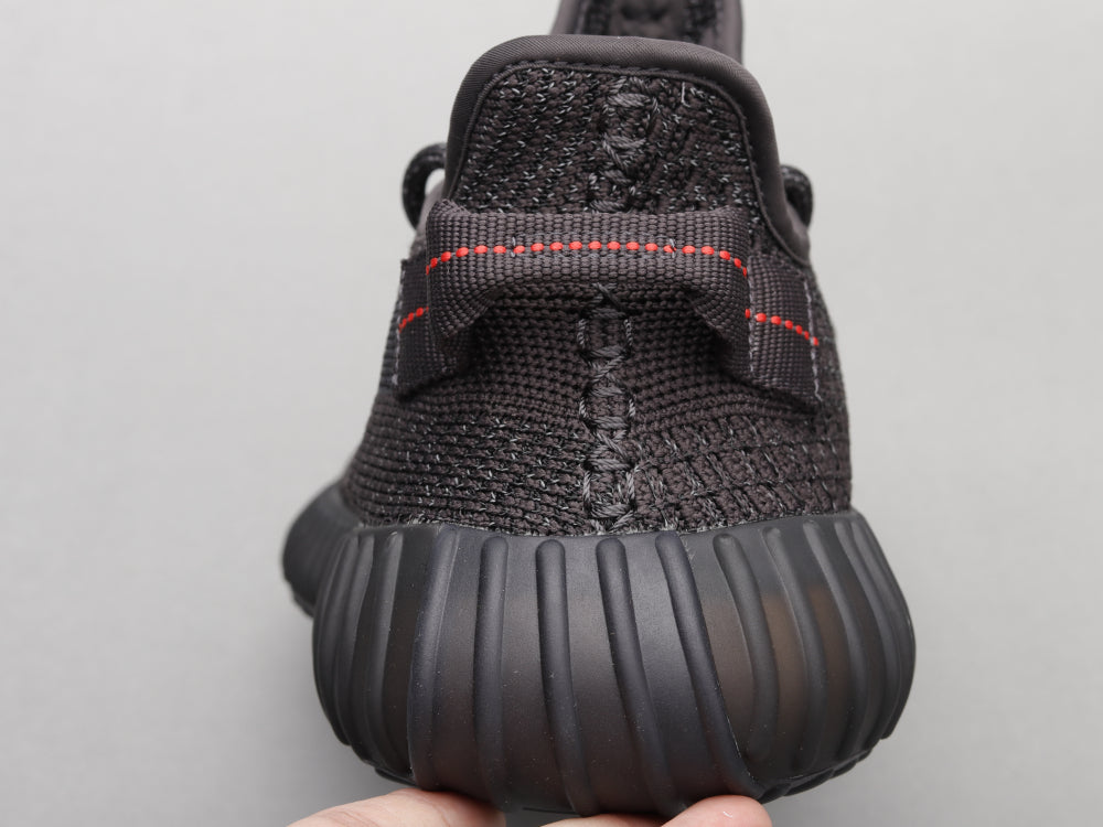 GLM - Yzy 350 Black Starry Sneaker