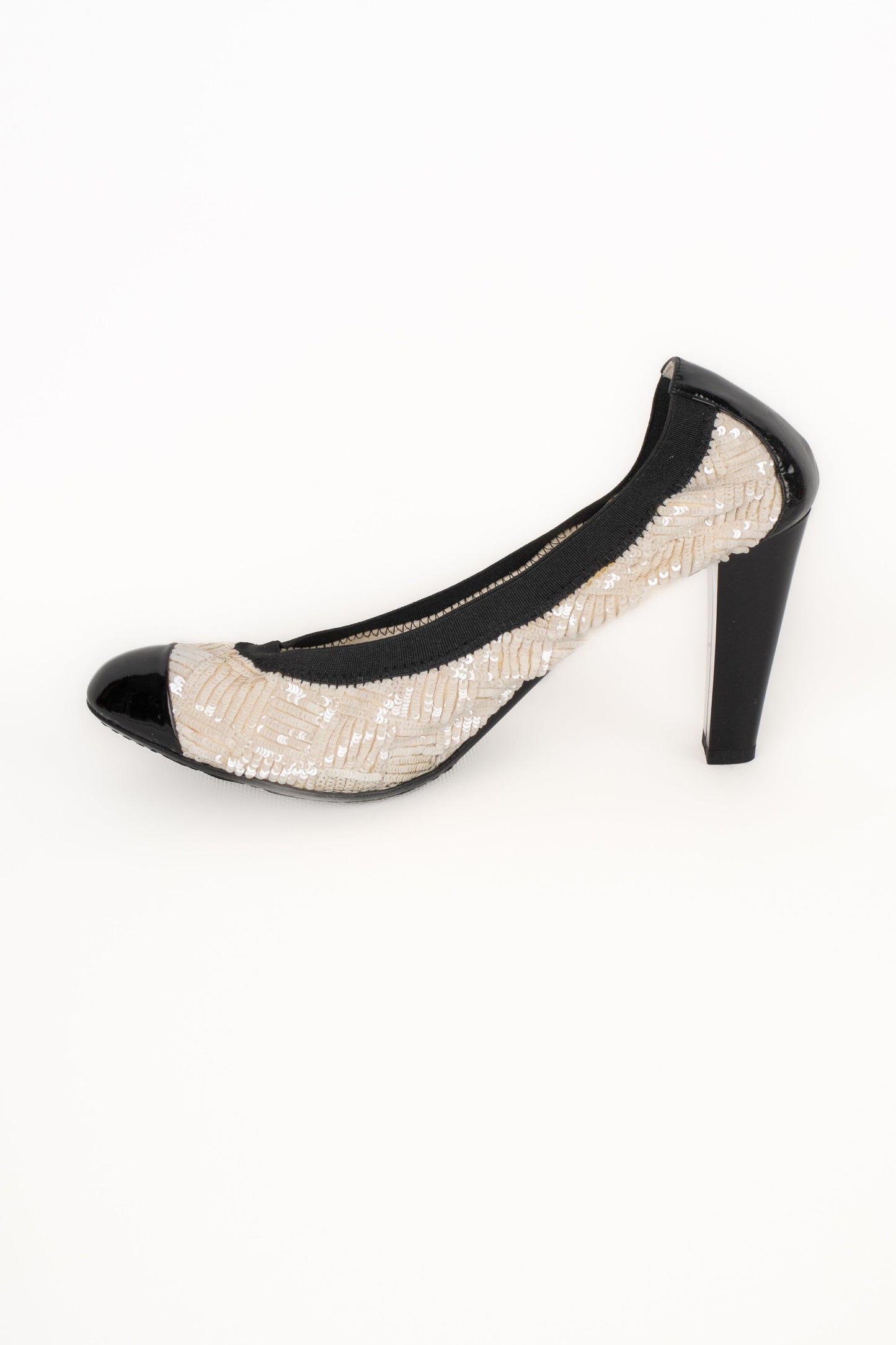 Escarpins blancs Ã  paillettes Chanel