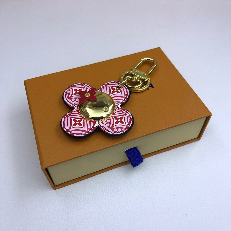 GLM - Top Quality Keychains LUV 018