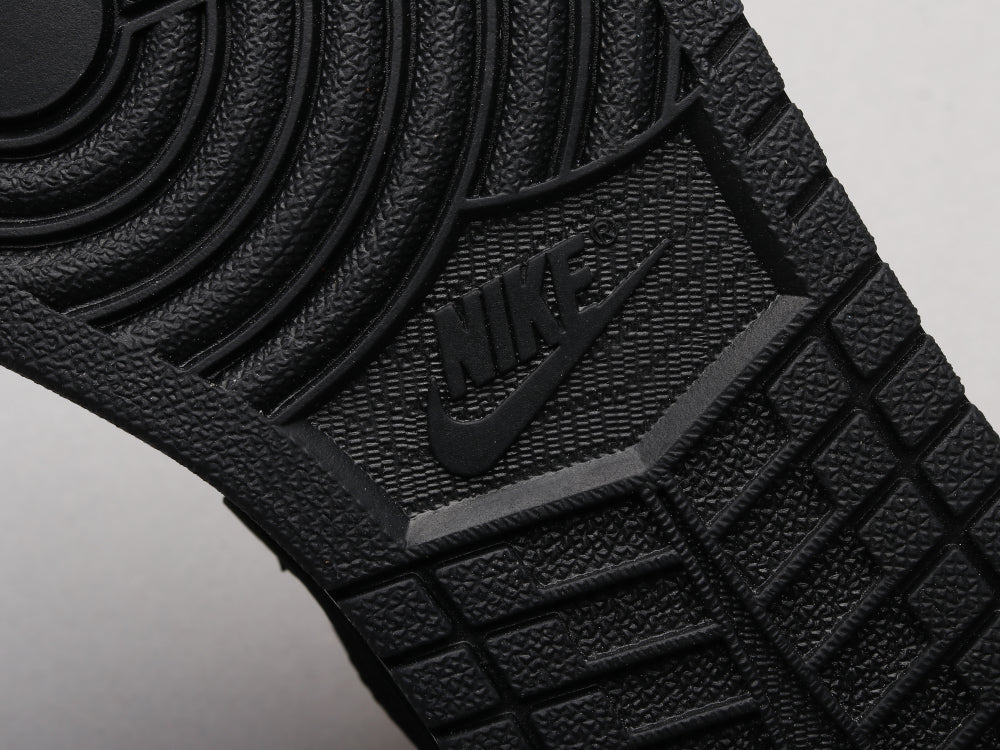 GLM - AJ1 Black, blue and yellow stitching