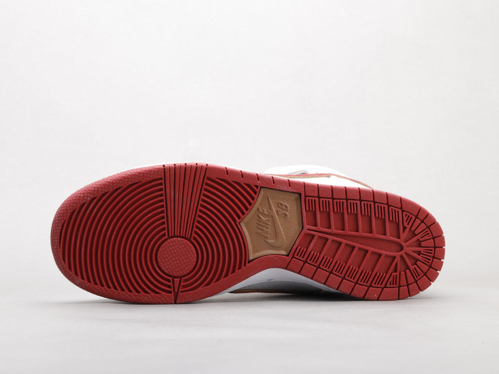 GLM - Beige and red hook high top knight color matching