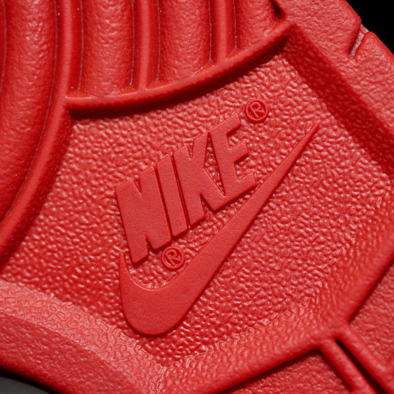 GLM - NKE White Red University Red
