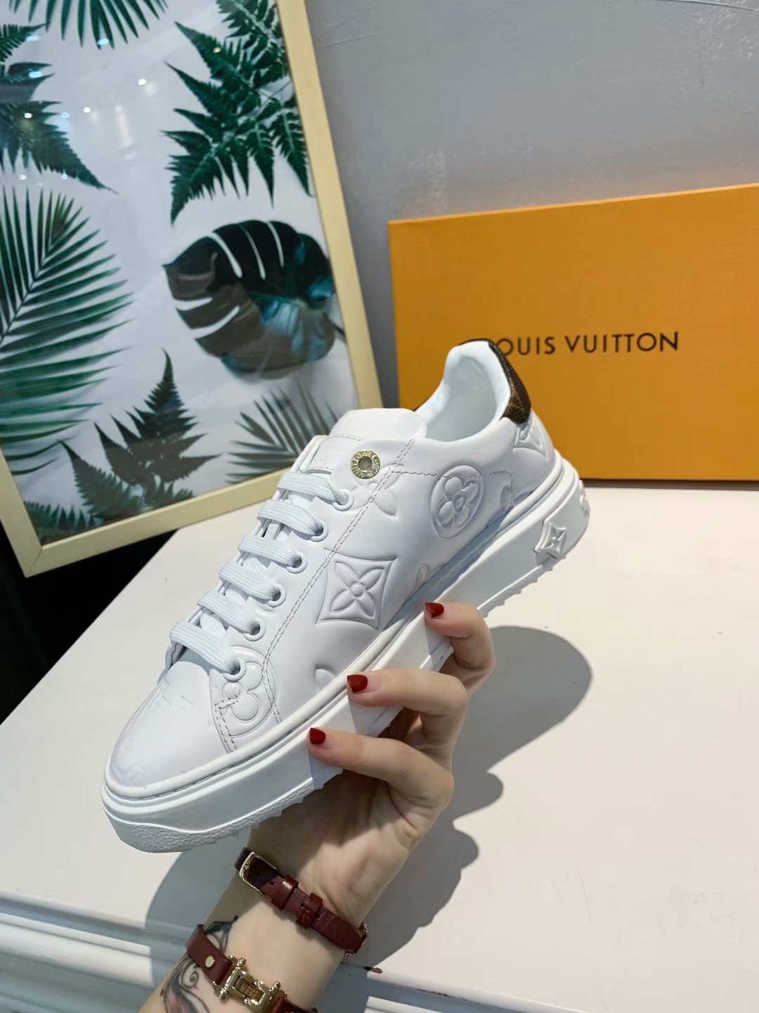 GLM - Top Quality Luv Sneaker 219