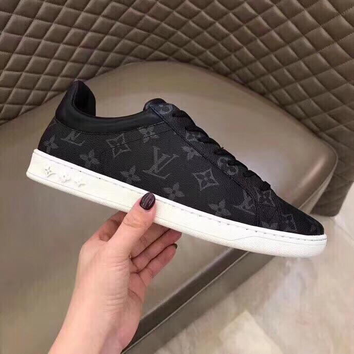GLM - Top Quality Luv Sneaker 060
