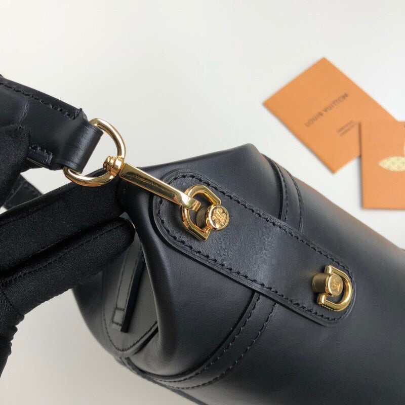 LOV2 Bags - Luxurious Bags  2049