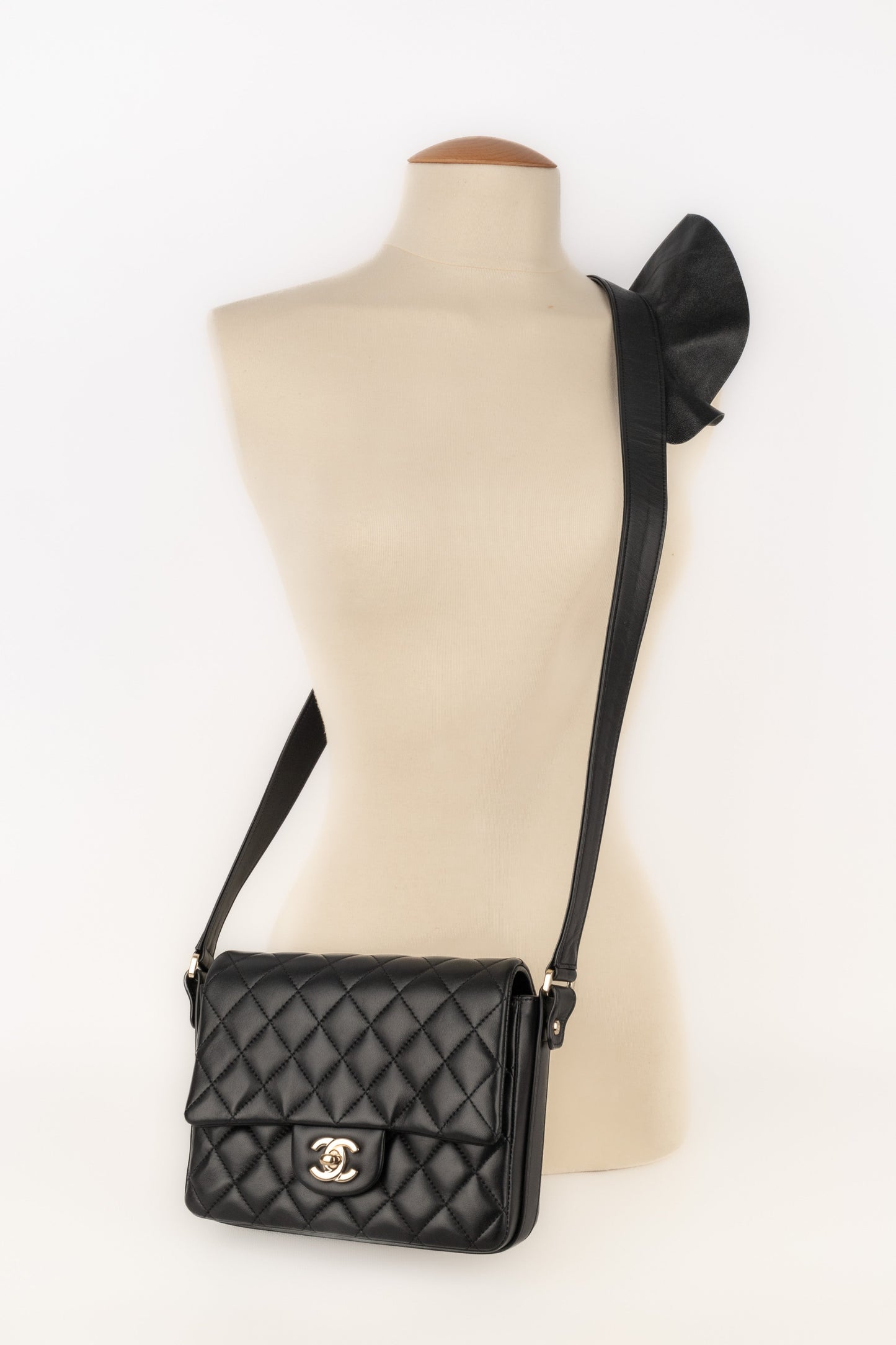 Sac bandouliÃ¨re Chanel 2019