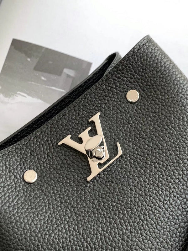 LOV2 Bags - Luxurious Bags  2584
