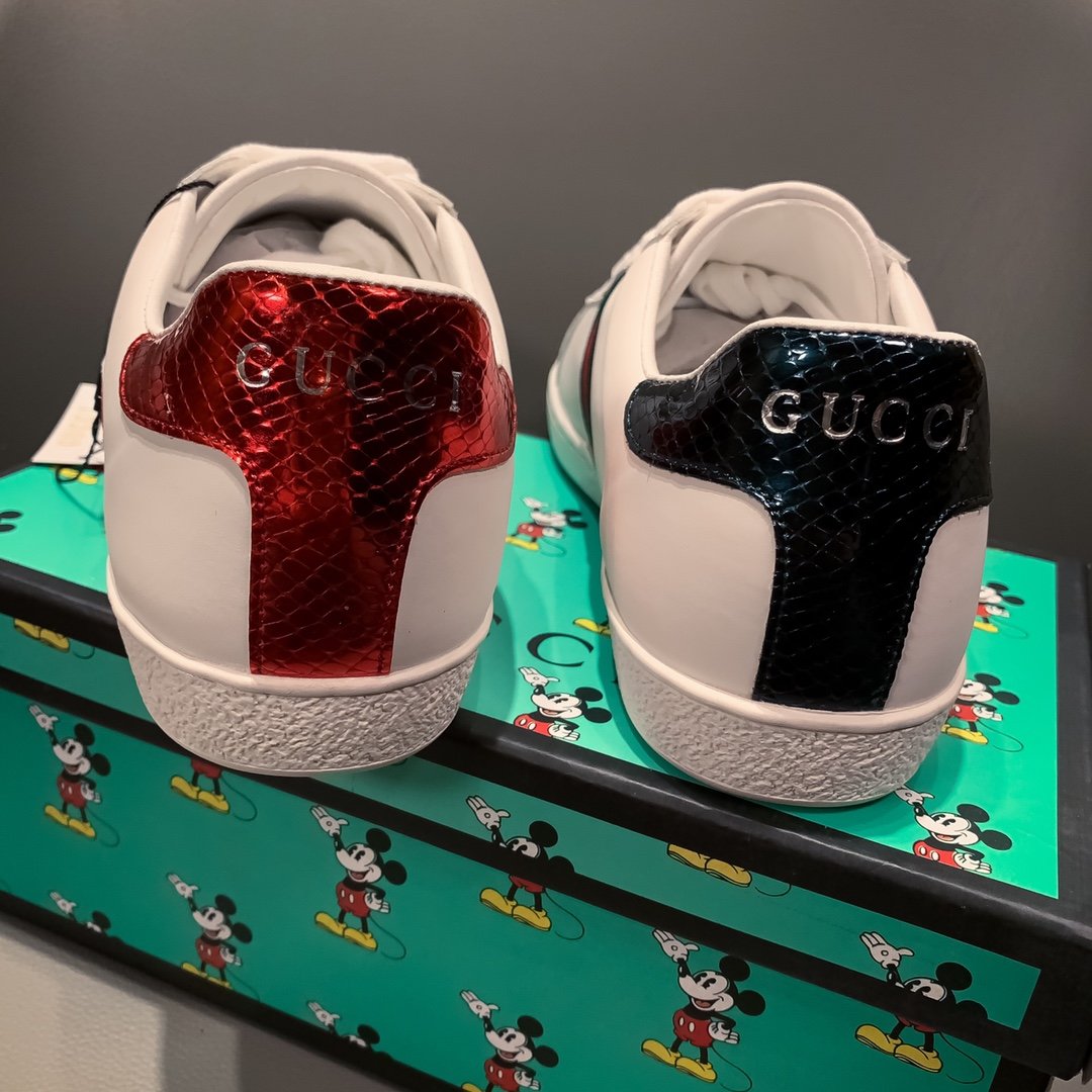 GLM-GCI  ACE LEATHER SNEAKER WITH  HEART 108
