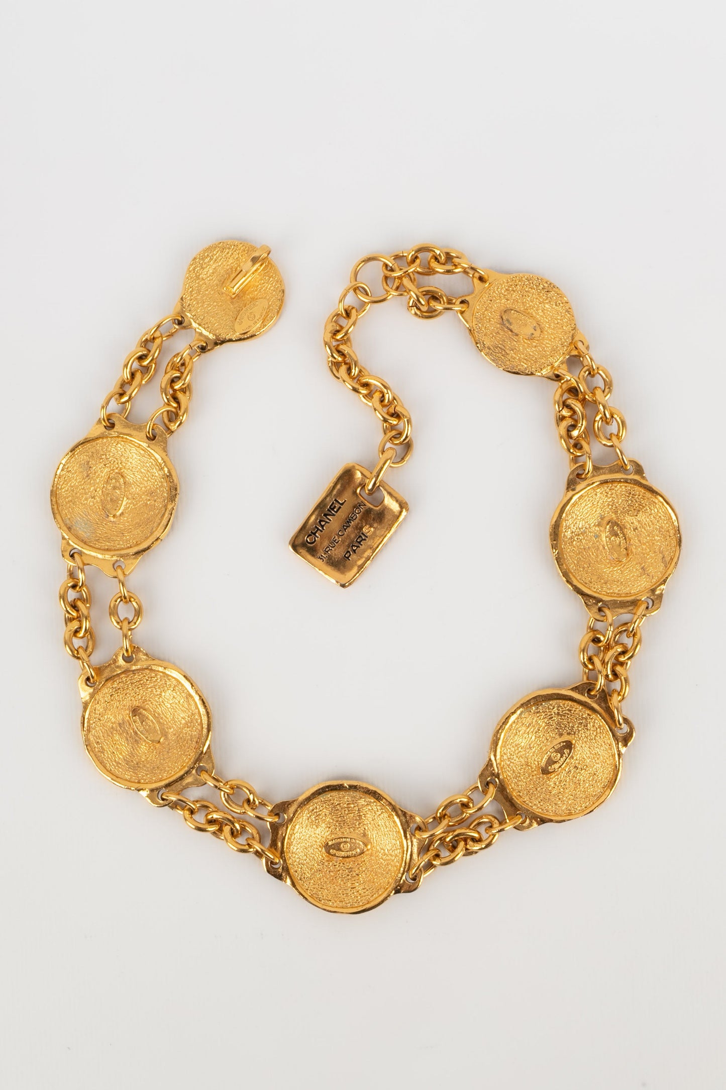 Collier court en mÃƒÆ’Ã‚Â©tal dorÃƒÆ’Ã‚Â© Chanel