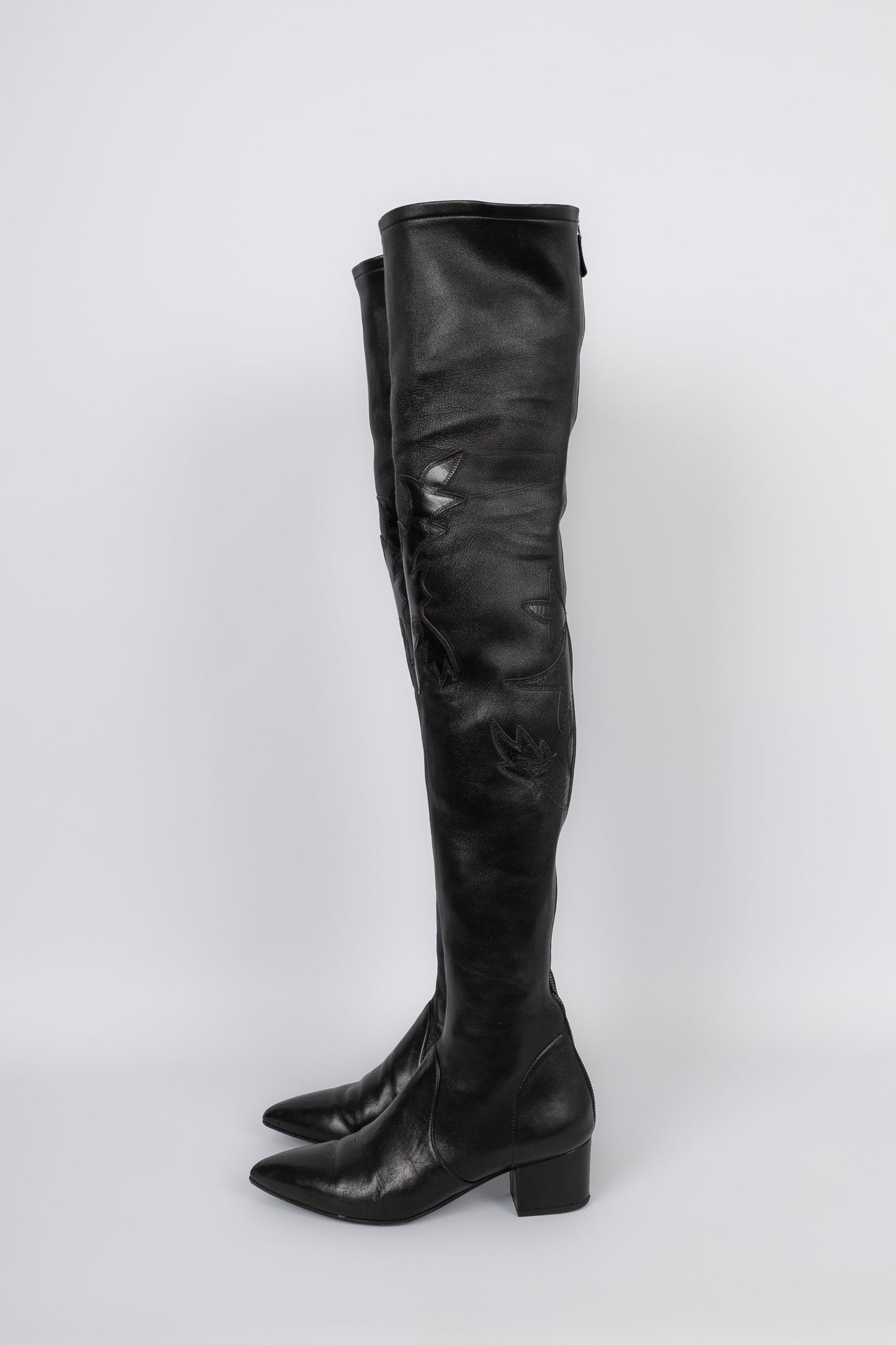 Bottes cuissardes en cuir Chanel