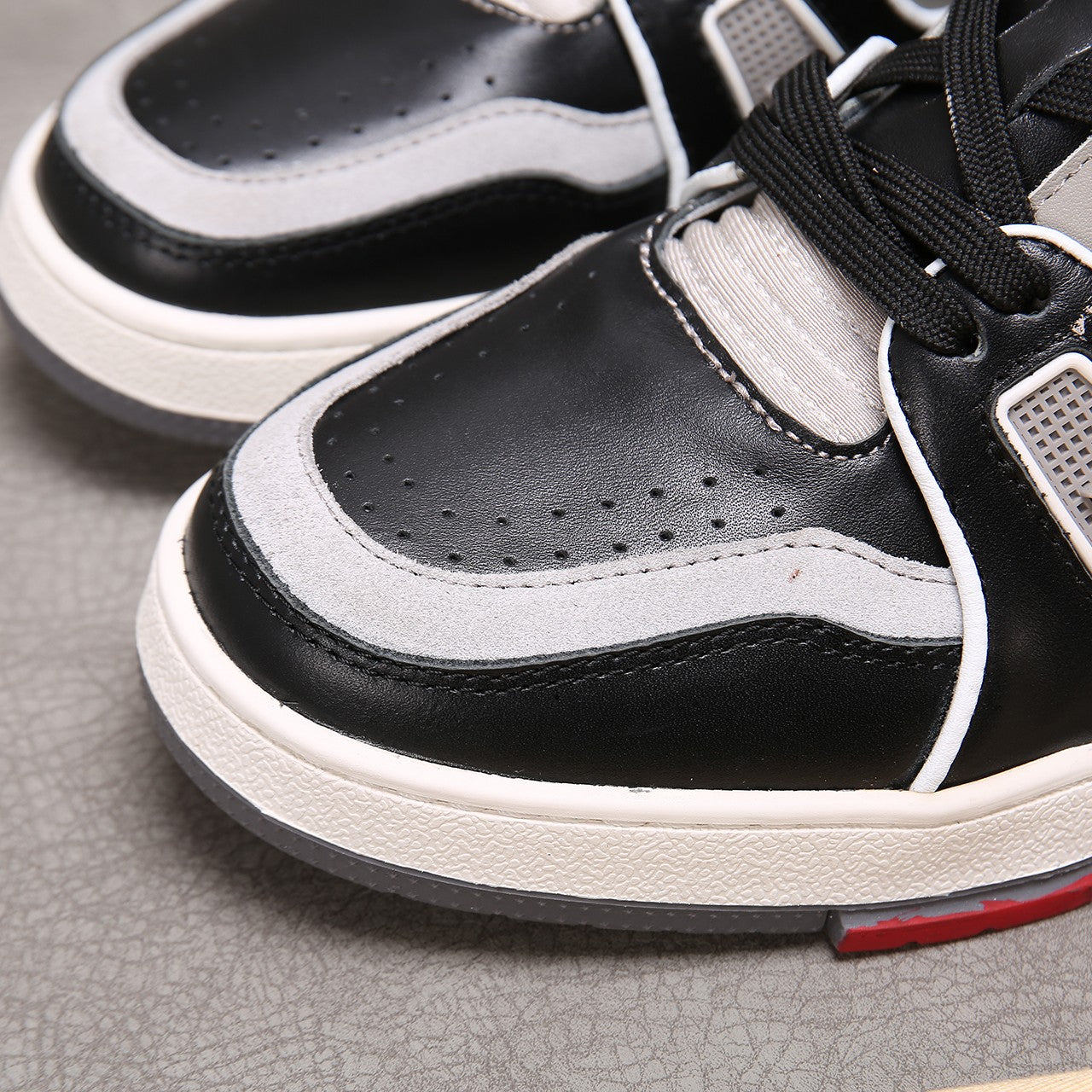 GLM - LUV Traners Inspired Black Gray Sneaker