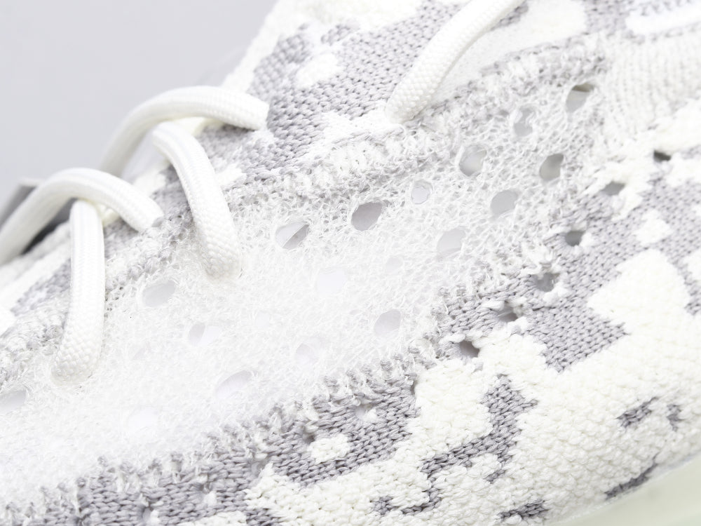 GLM - Yzy 380 Alien Sneaker