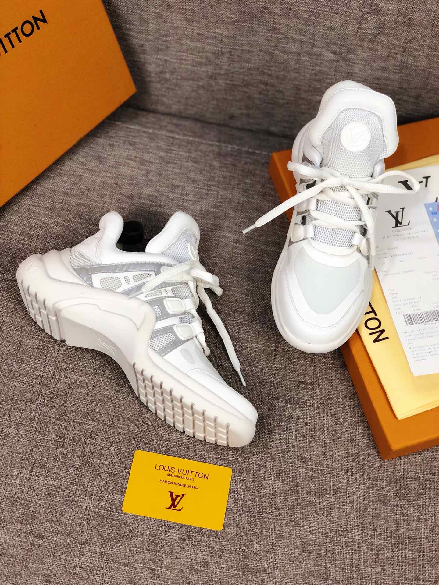 GLM - LUV Archlight White Sneaker