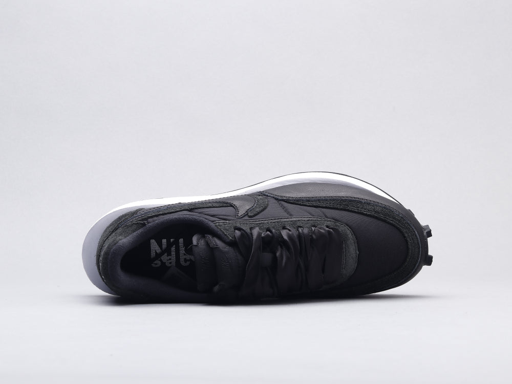 GLM - NKE Waffle Satin Black