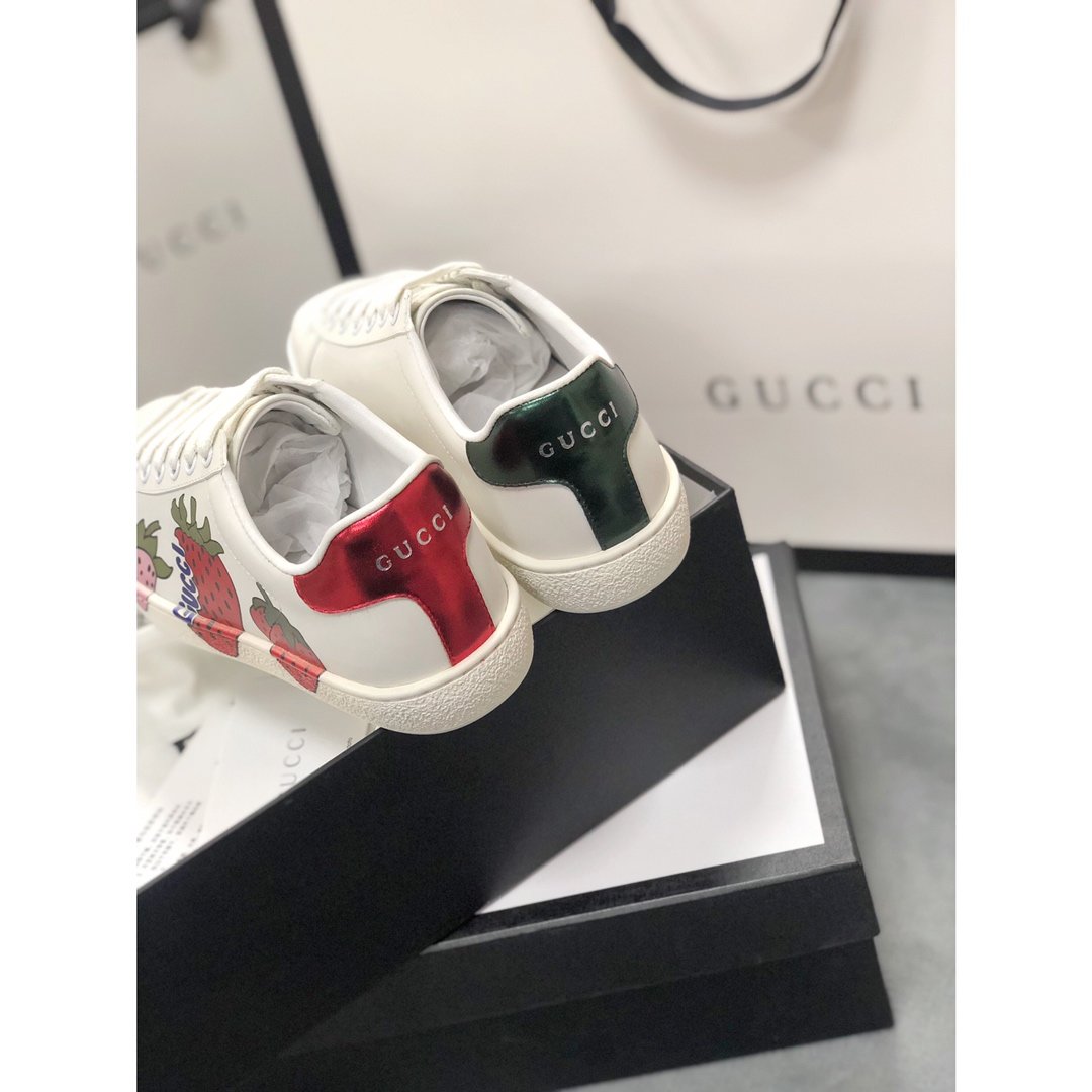 GLM-GCI ACE STRAWBERRY MIRROR Sneaker 085