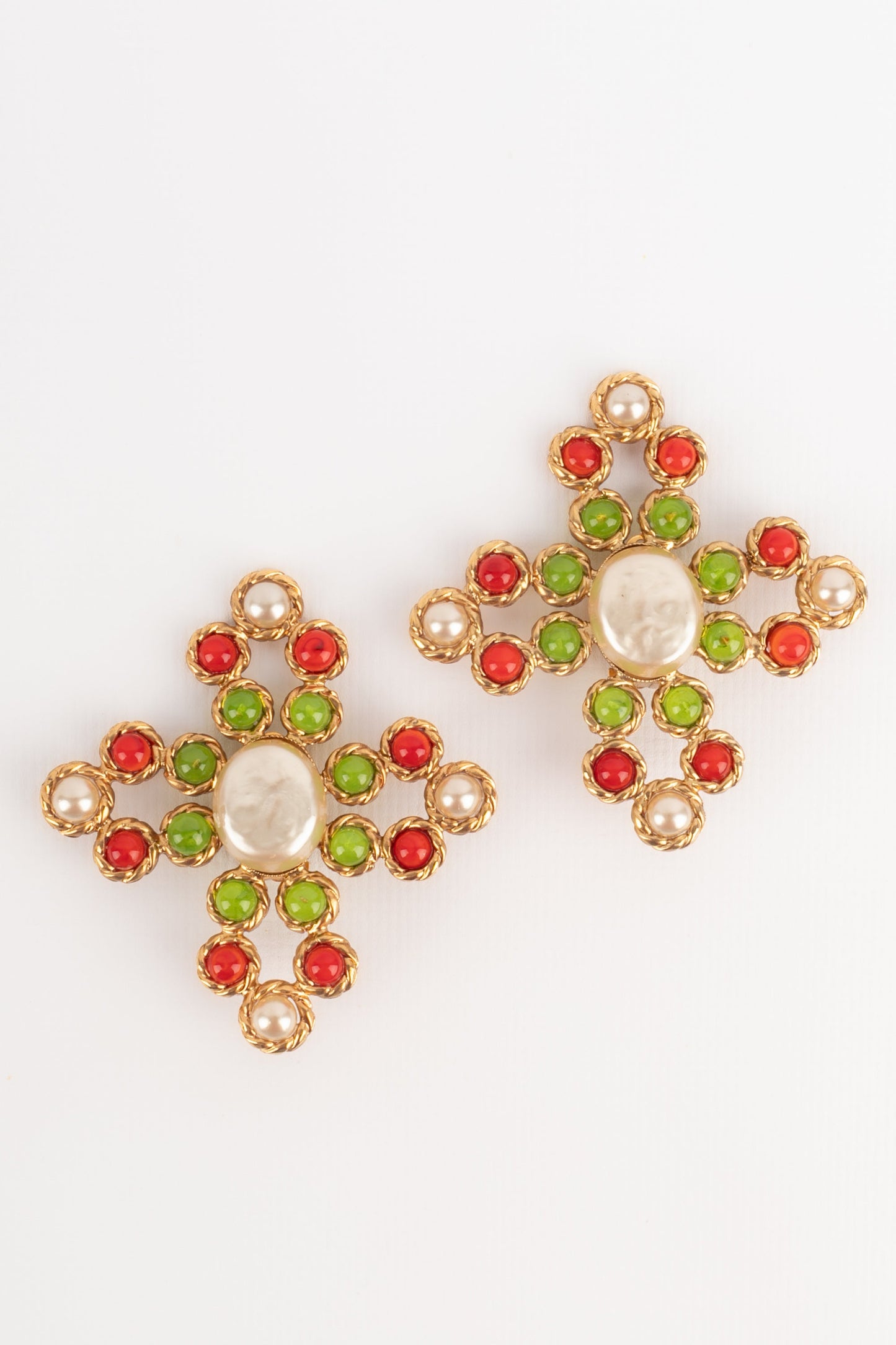 Boucles d'oreilles croix Chanel