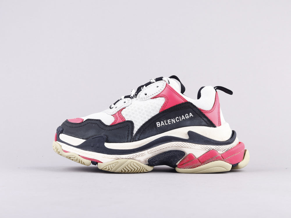 GLM - Bla Triple S Black And White Powder Sneaker