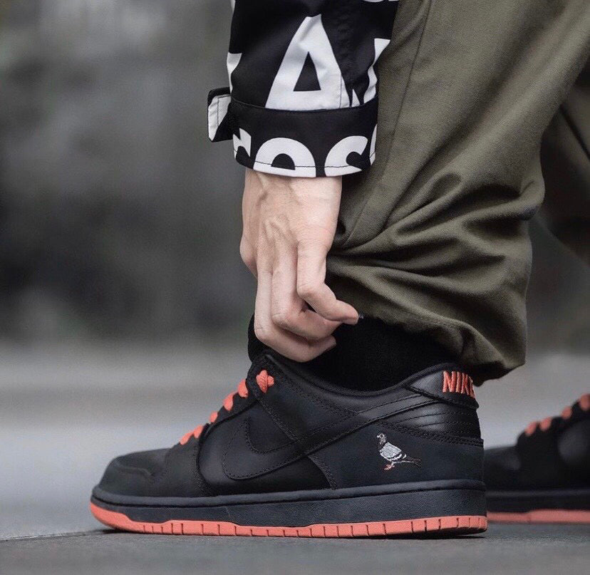 GLM - Staple co-branded black pigeon