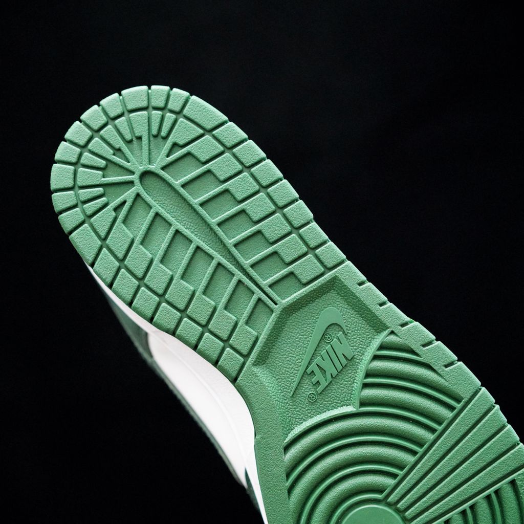 GLM - NKE Varsity Green green
