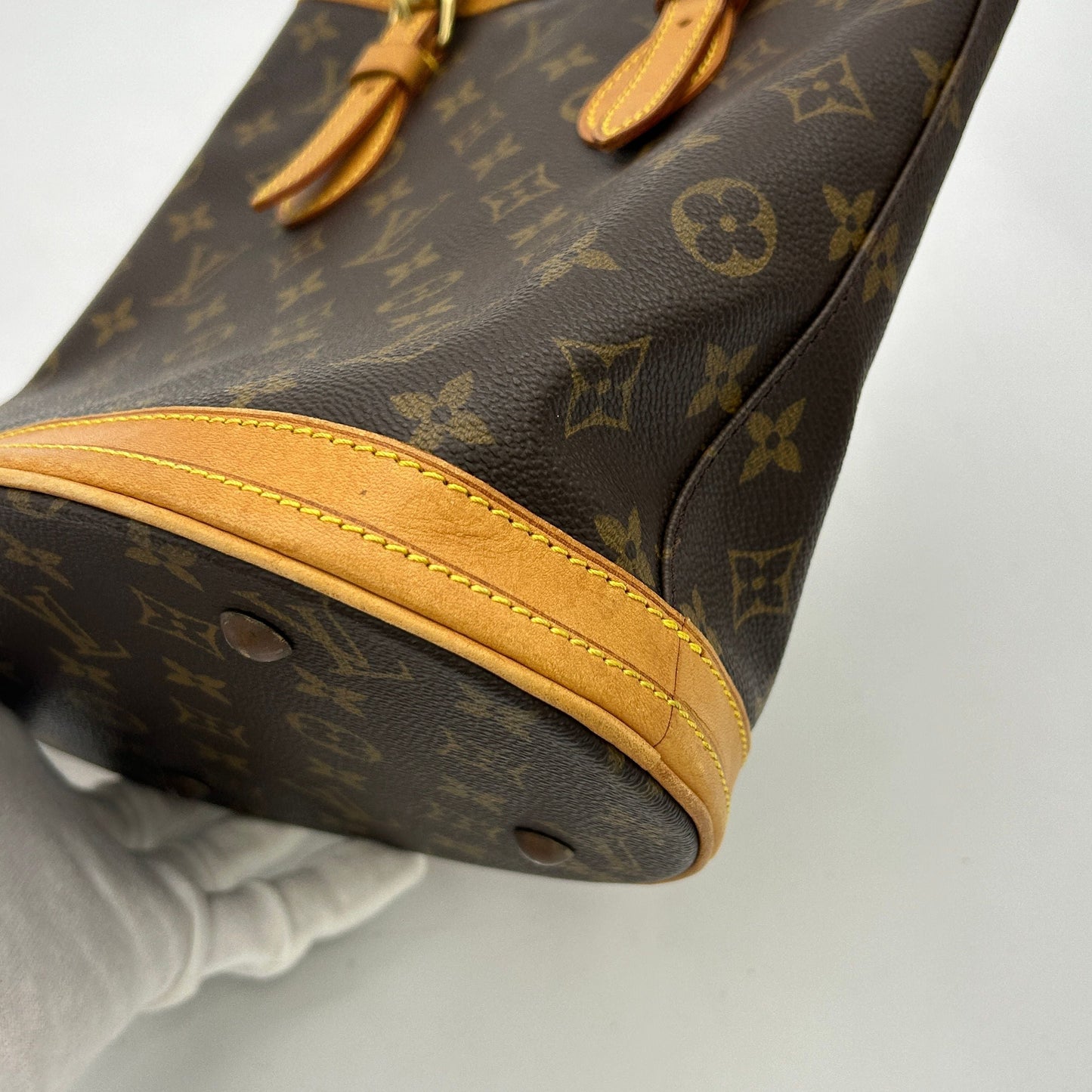 LOUIS VUITTON Monogram Bucket PM Shoulder Bag lv8857cc