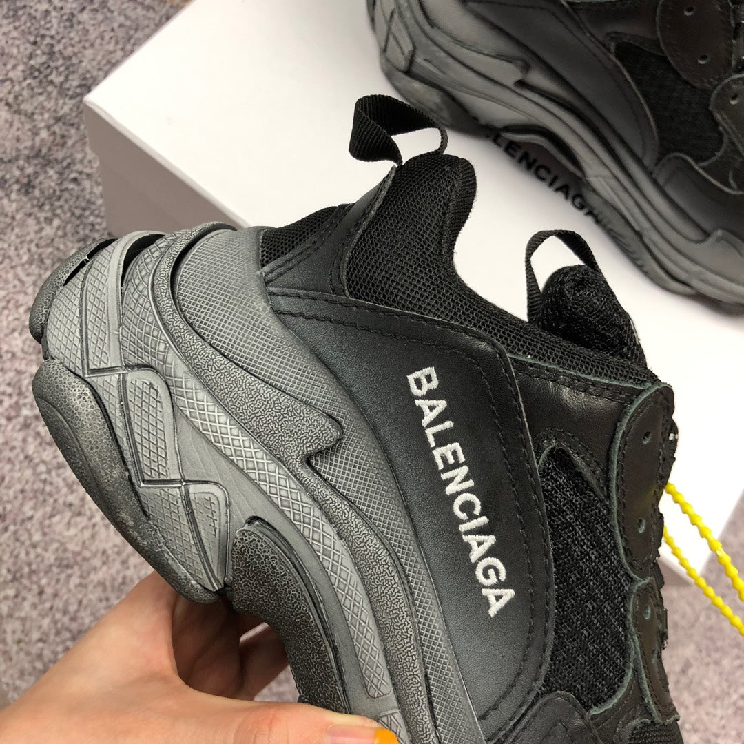GLM - Top Quality Bla Sneaker 072
