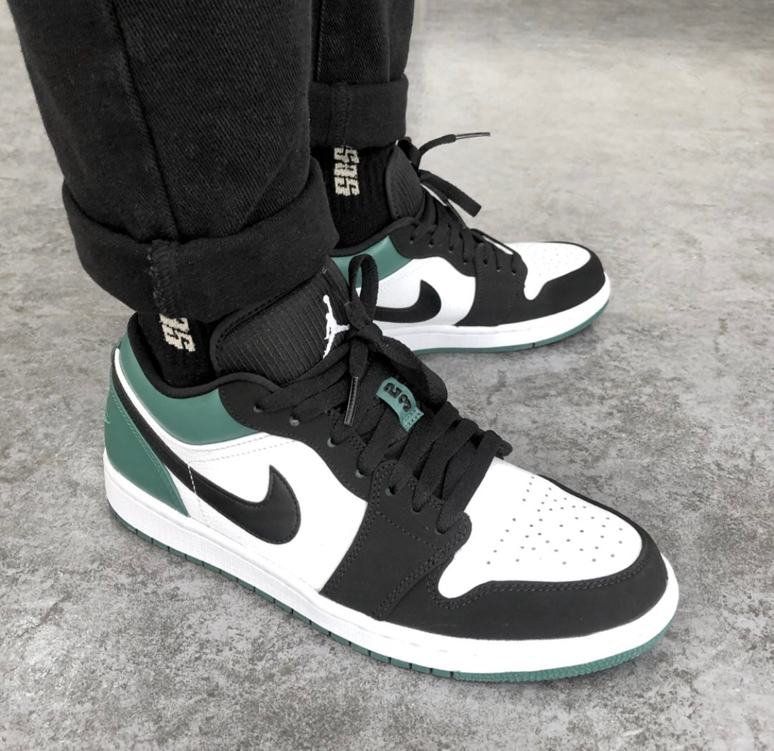 GLM - AJ1 black and green toes