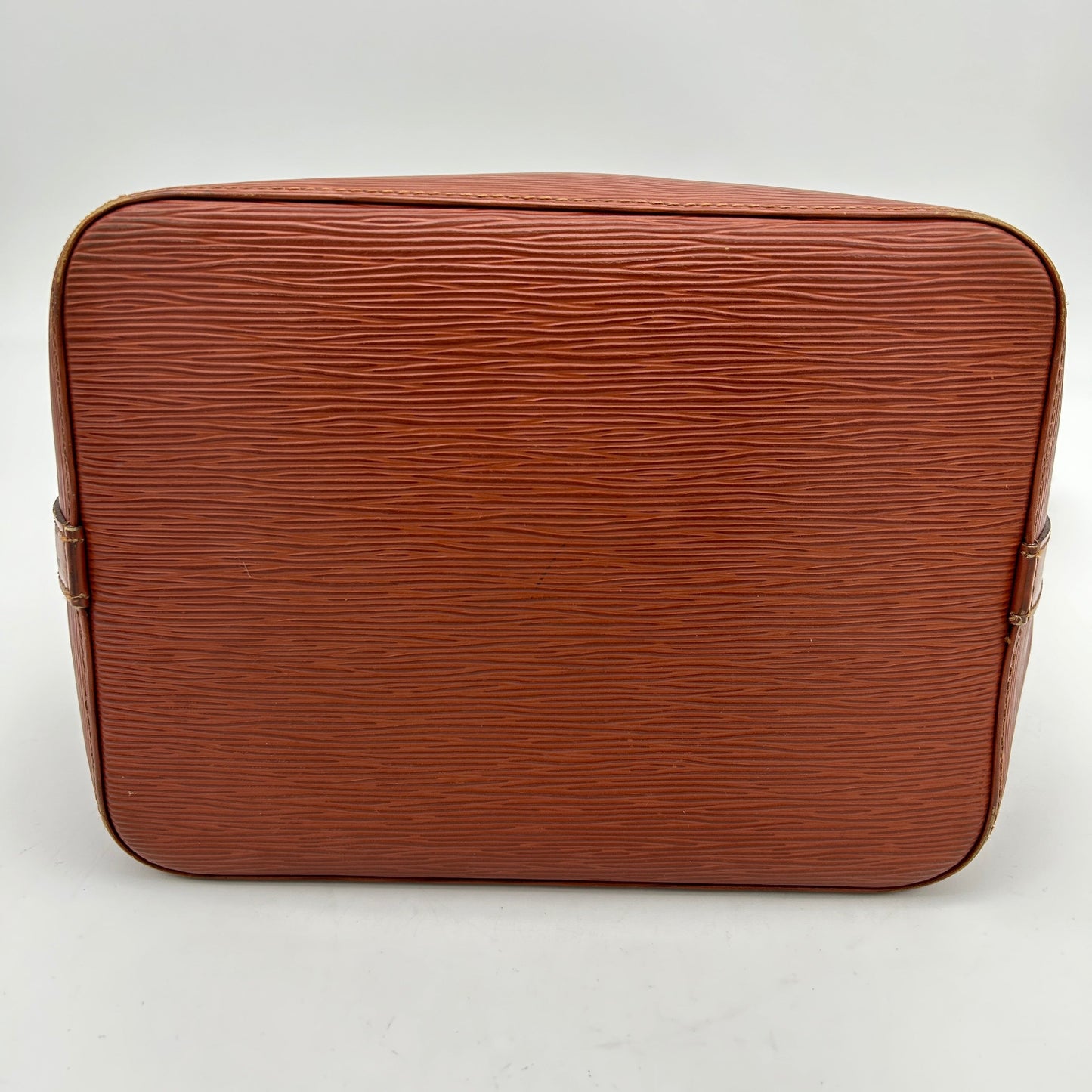 Louis Vuitton Noe Epi YVEAE822