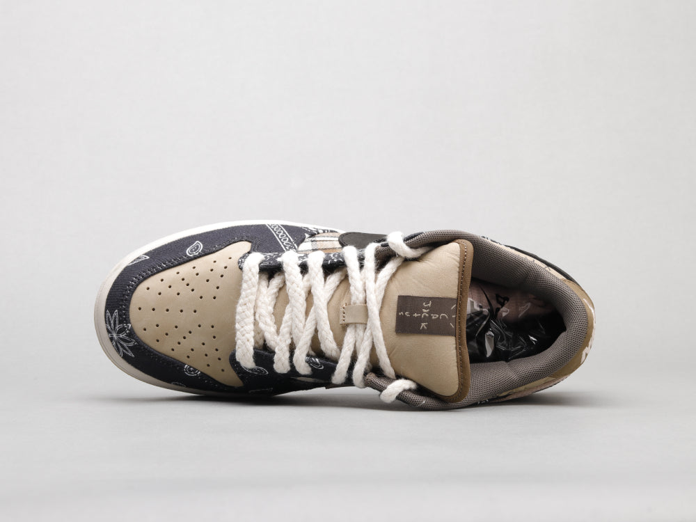 GLM - Travis Scott x SB Dunk Low Cashew Blossom
