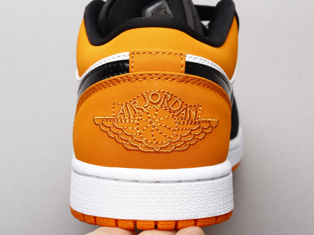 GLM - AJ1 smash the backboard