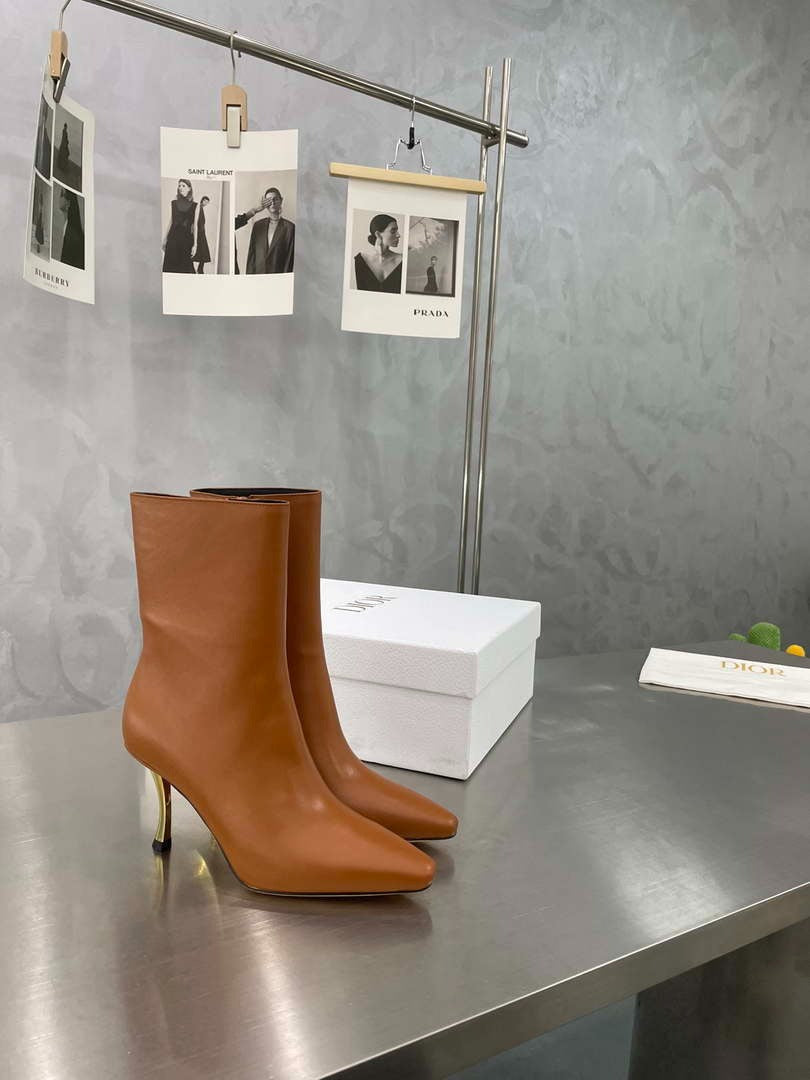 Dior WomenÃƒÂ¢Ã¢â€šÂ¬Ã¢â€žÂ¢s Shoes Kci806vvv_S900 D-Fame Heeled Ankle Boot