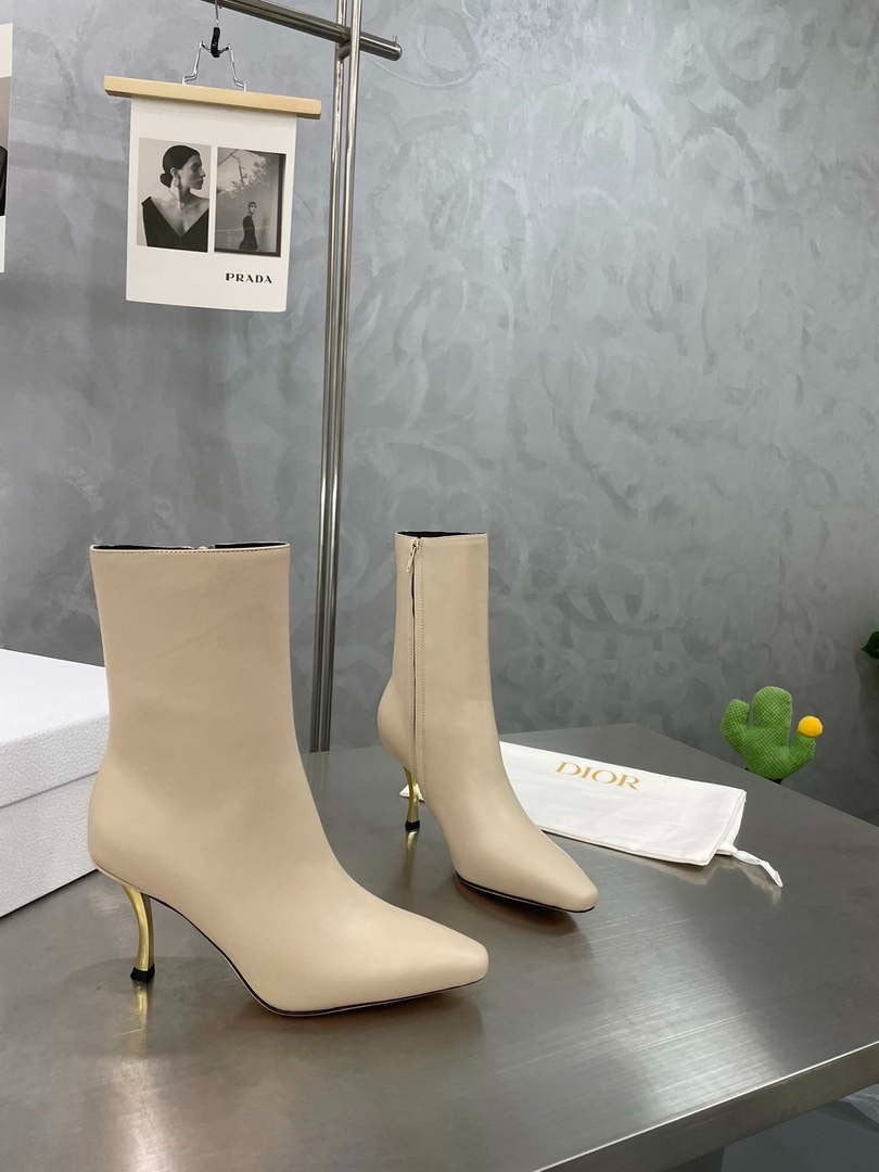 Dior WomenÃƒÂ¢Ã¢â€šÂ¬Ã¢â€žÂ¢s Shoes ÃƒÂ¢Ã¢â€šÂ¬Ã¢â‚¬Å“ D-Fame Heeled Angle Boot