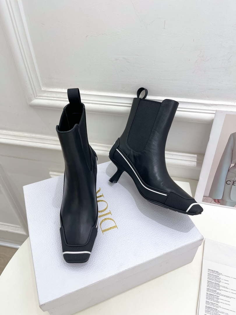 Dior WomenÃƒÂ¢Ã¢â€šÂ¬Ã¢â€žÂ¢s Shoes- D-Motion Heeled Ankle Boot