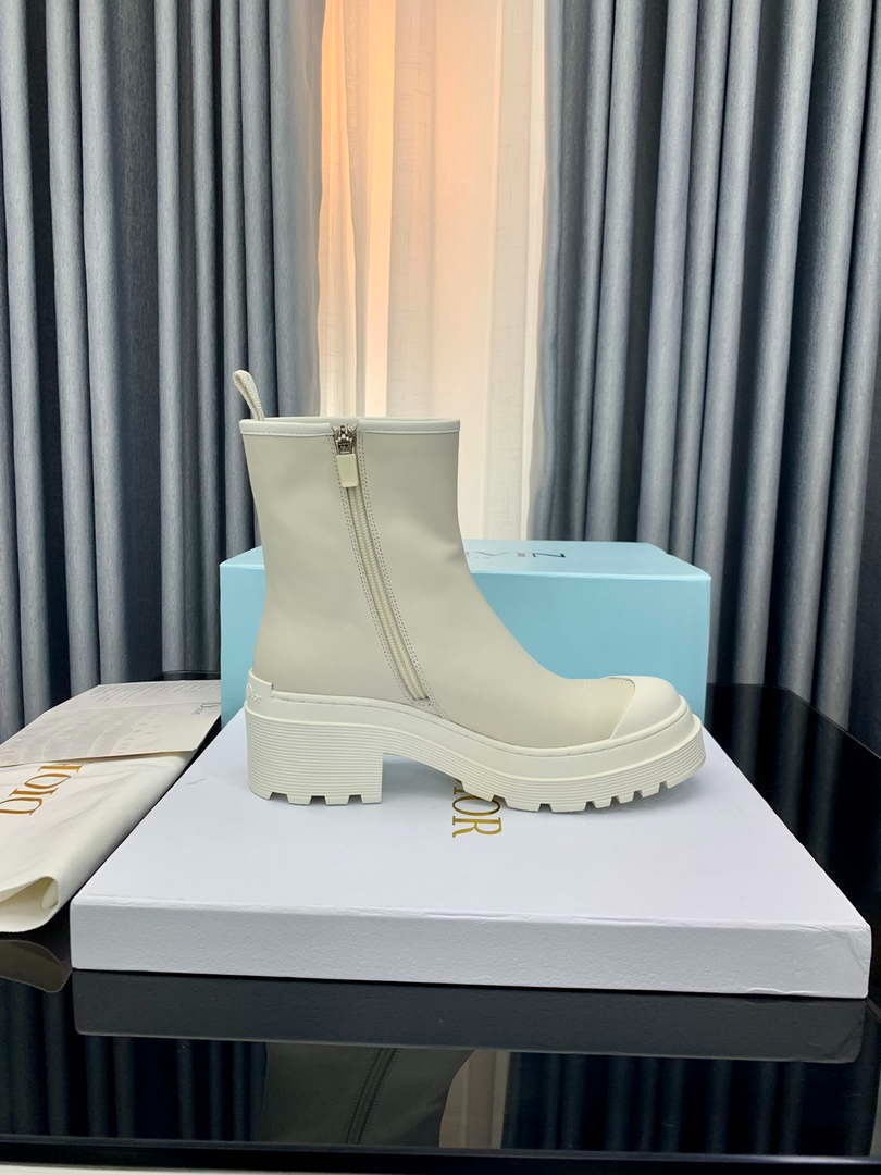 Dior WomenÃƒÂ¢Ã¢â€šÂ¬Ã¢â€žÂ¢s Shoes ÃƒÂ¢Ã¢â€šÂ¬Ã¢â‚¬Å“ Dior Symbol Ankle Boot