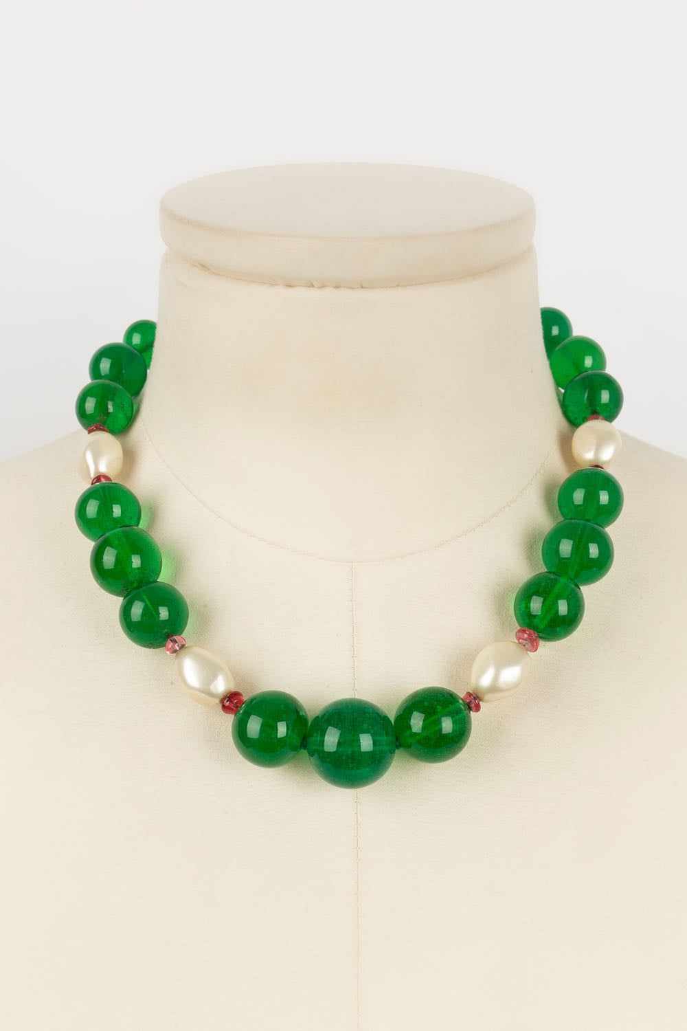Collier de perles de verre