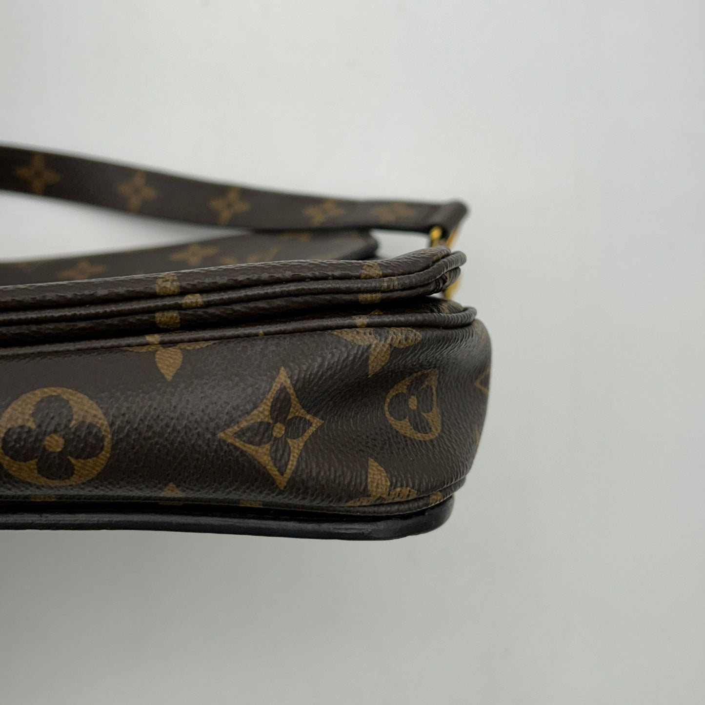 LOUIS VUITTON Monogram Pochette Metis 2101218434705