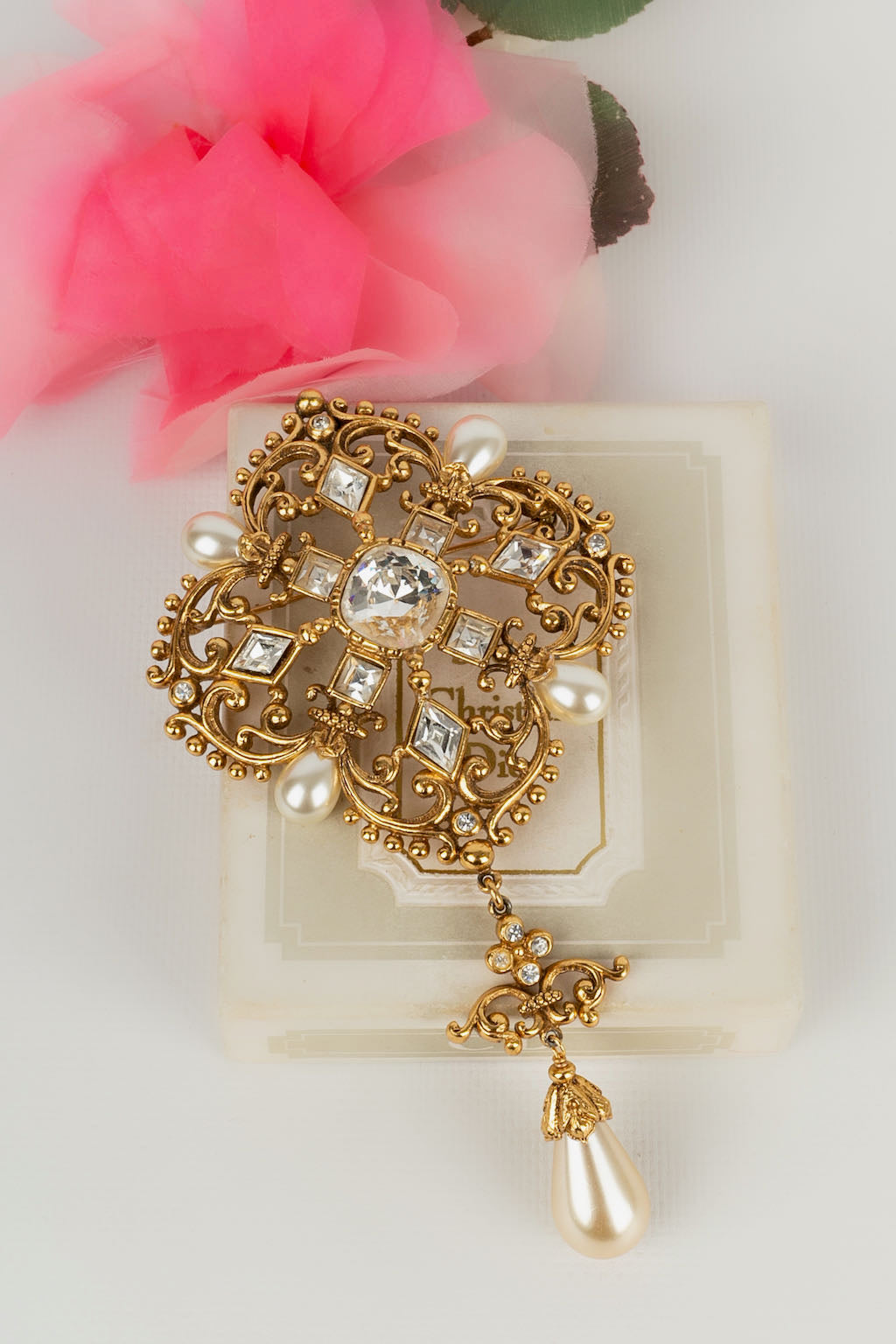 Imposante broche dorÃƒÆ’Ã‚Â©e Dior