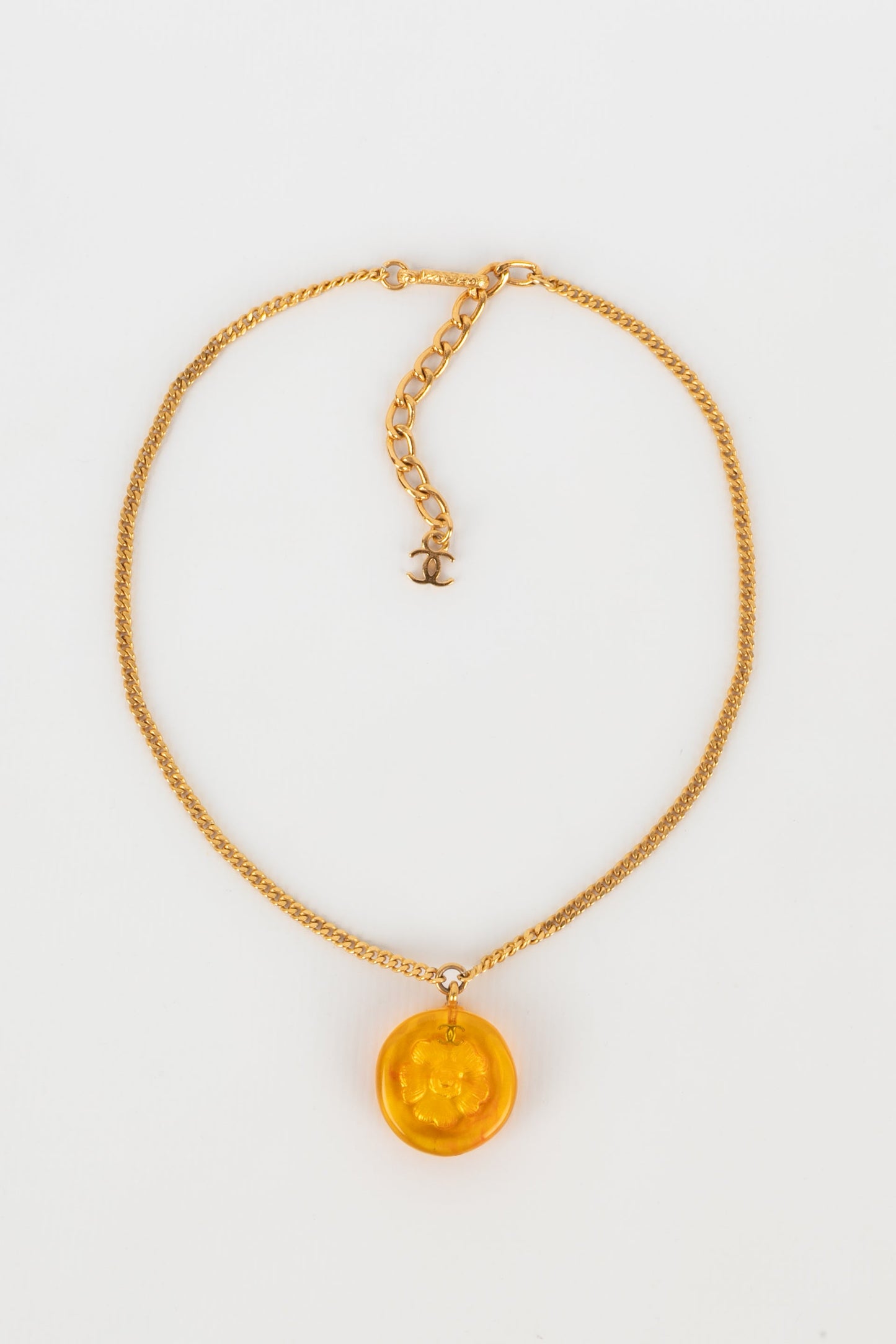 Collier camÃƒÆ’Ã‚Â©lia Chanel