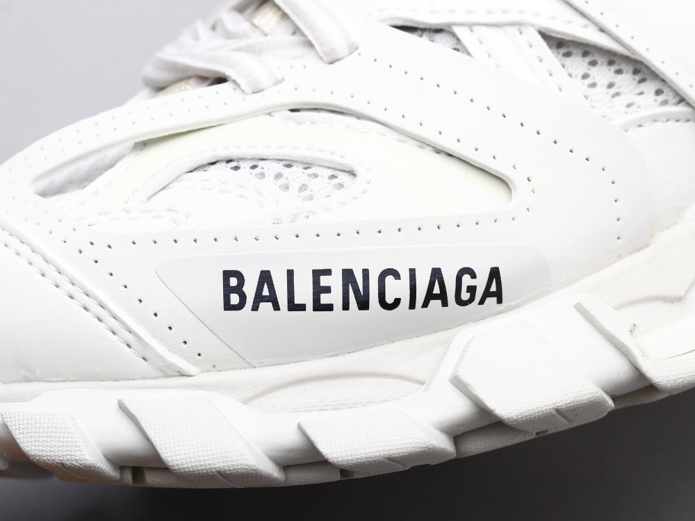 GLM - Bla Track Three Generations White Sneaker
