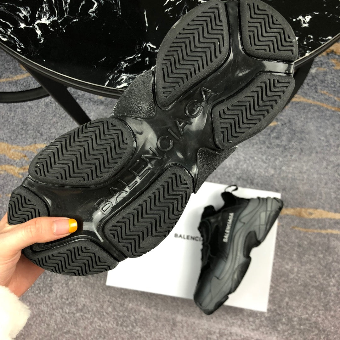GLM - Top Quality Bla Sneaker 072