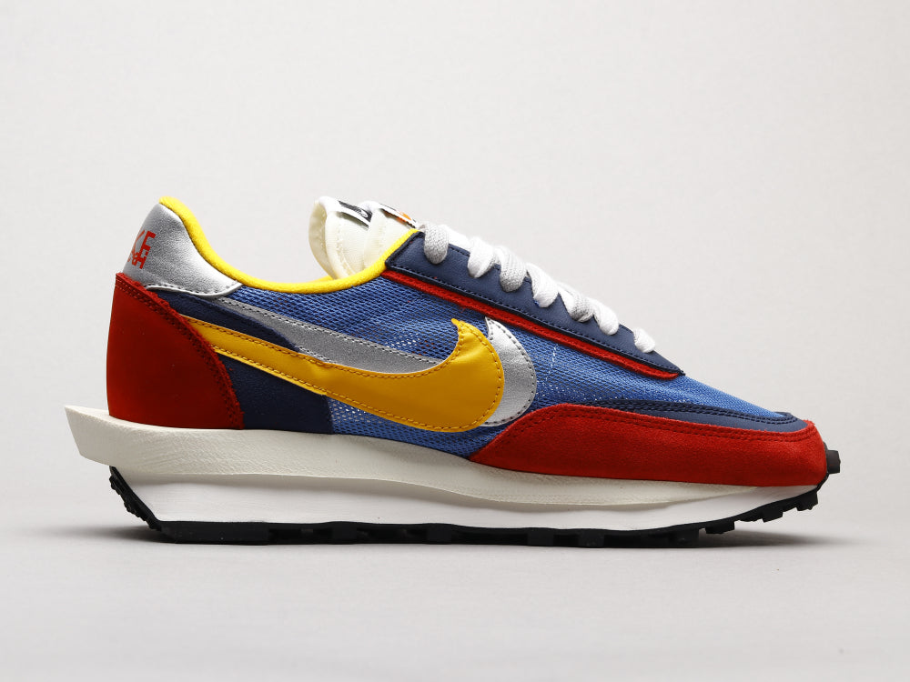 GLM - NKE Waffle red and blue