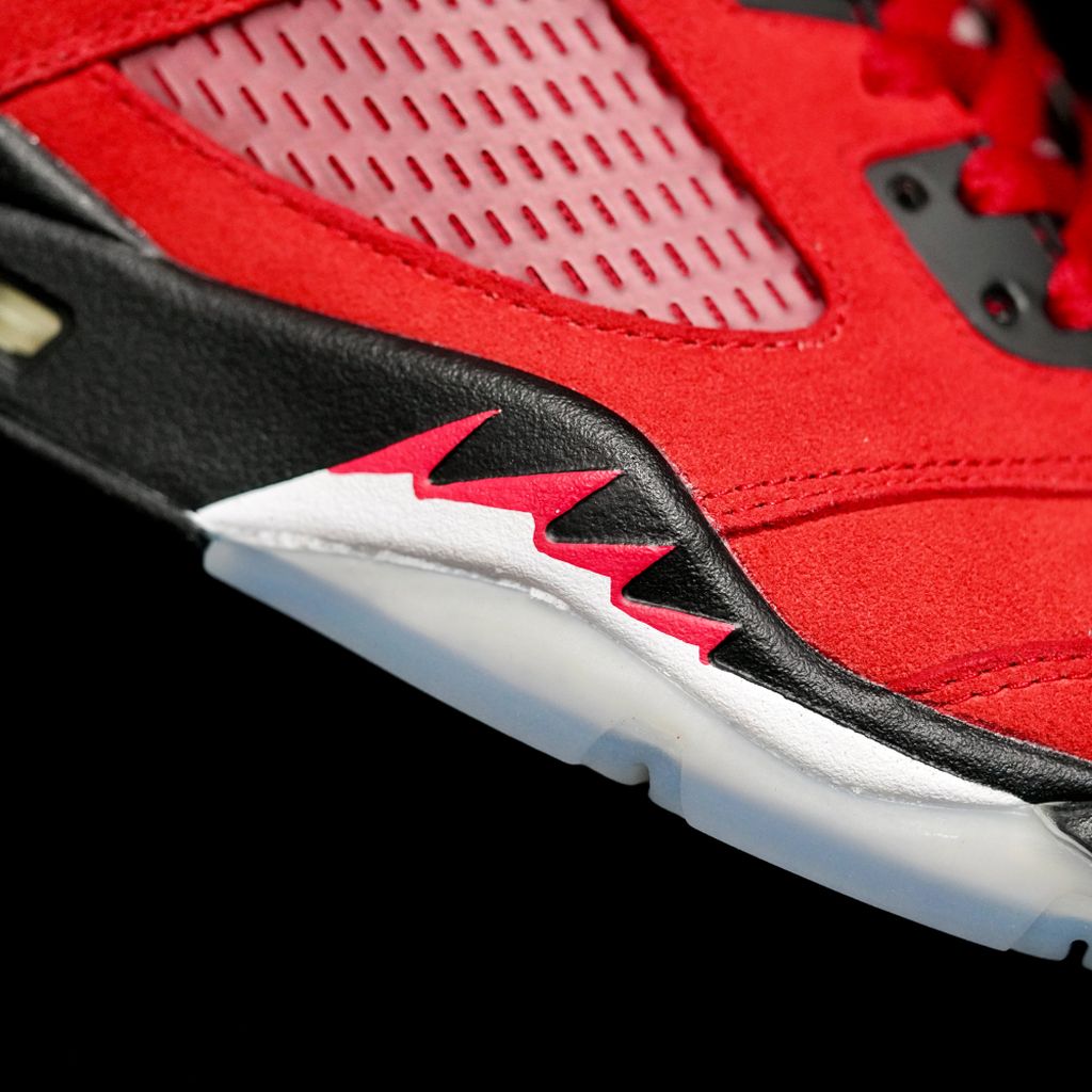GLM - AJ5 Angry Bull
