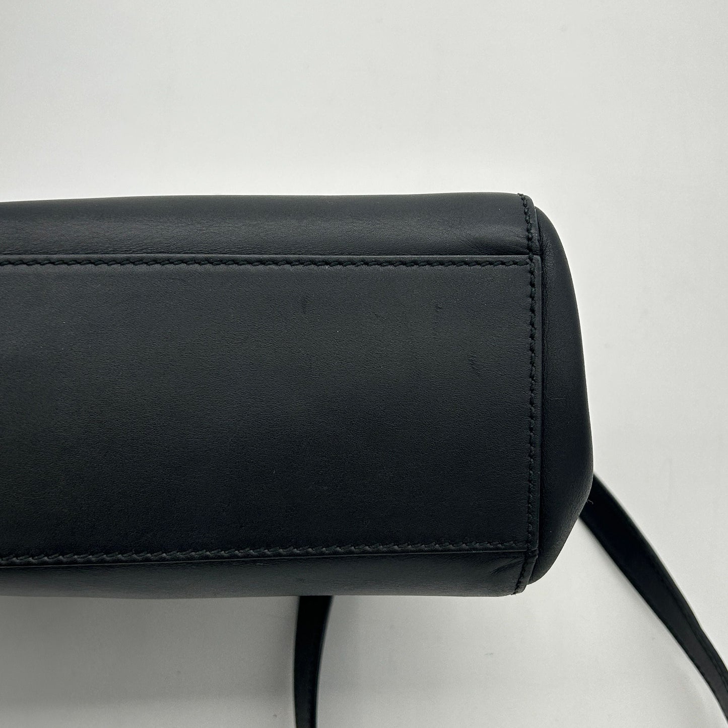 GUCCI Nappa Bamboo Medium Nymphaea Top Handle Black LA17968