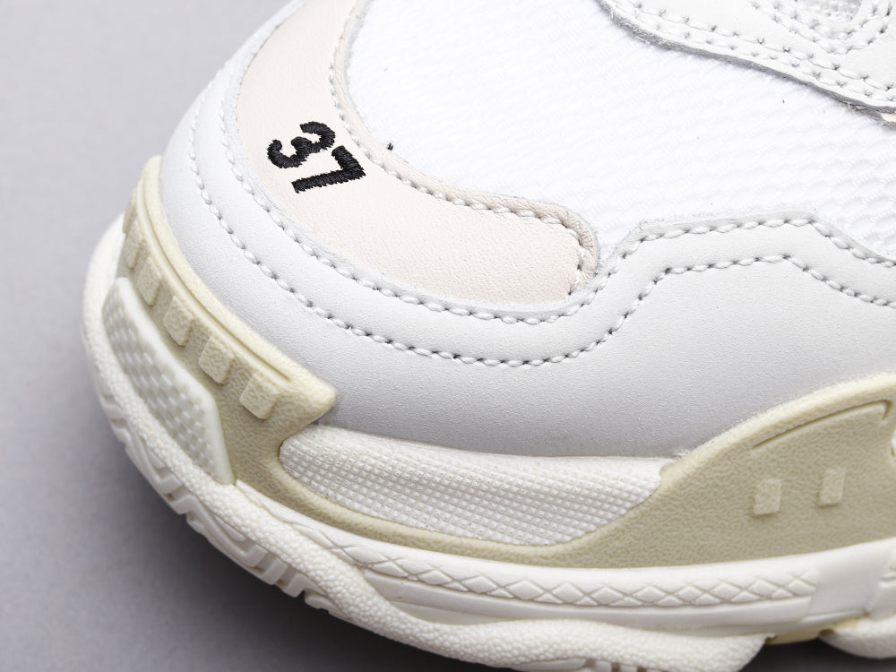 GLM - Bla Triple S Pure White Sneaker