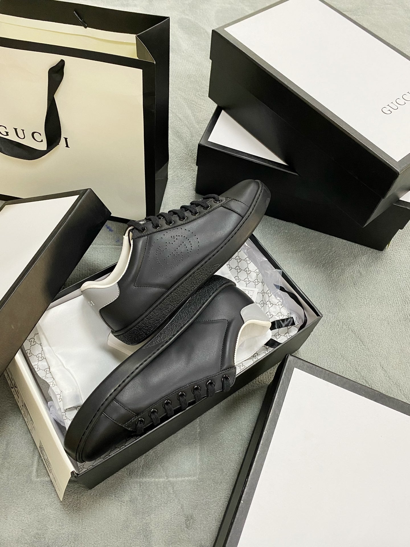 GLM-GCI Ace Black   Sneaker 075