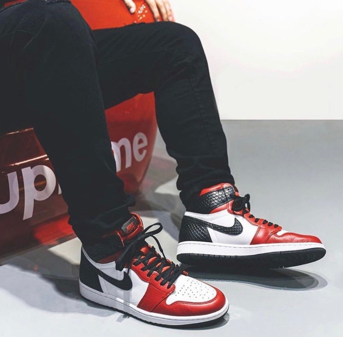 GLM - AJ1 satin snake print