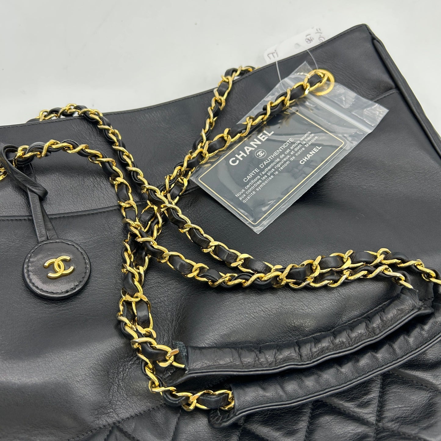 Vintage cc chain leather tote Chanel Black in Leather ch11104cc