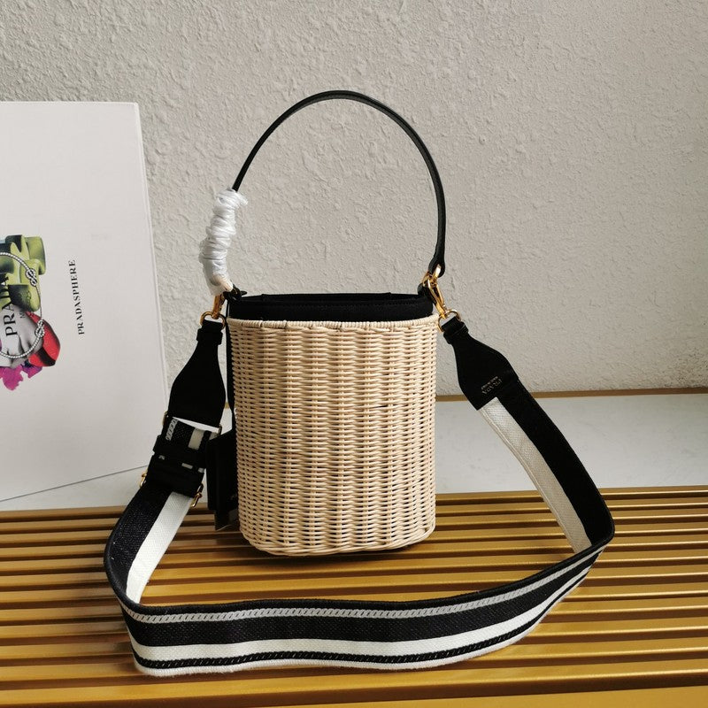 Glami - PD Handbags - 130