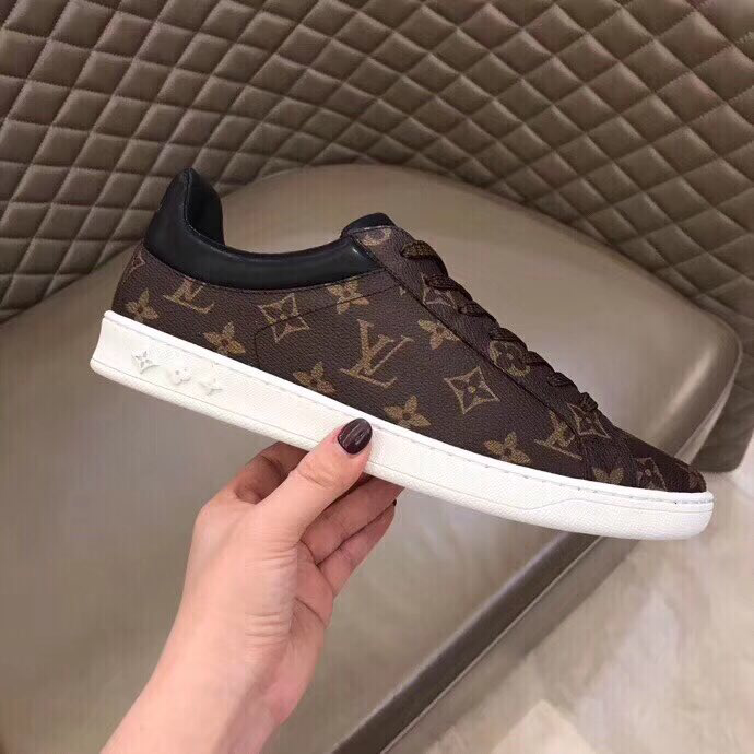 GLM - Top Quality Luv Sneaker 061
